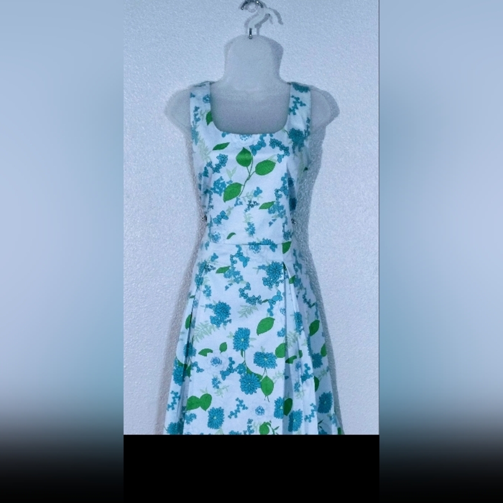 Elegant Blue A-Line Scoop Neck Midi Dress